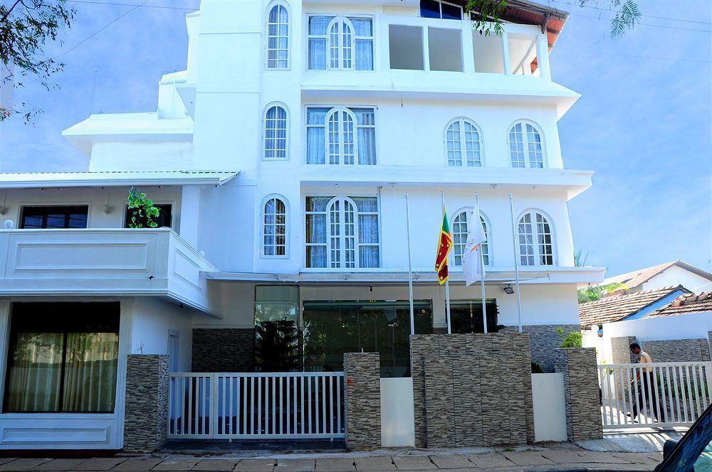 Hotel Royal Castle Negombo Zewnętrze zdjęcie